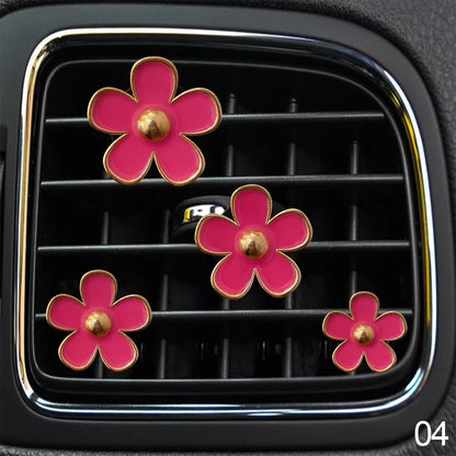4Pcs/Set Car Outlet Vent Perfume Clips Car Air Freshener Conditioning Aromatherapy Small Daisy Interior Decoration Accessories